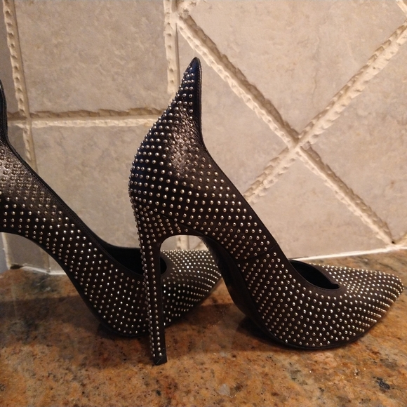 Saint Laurent Studded stilettos - Picture 4 of 8